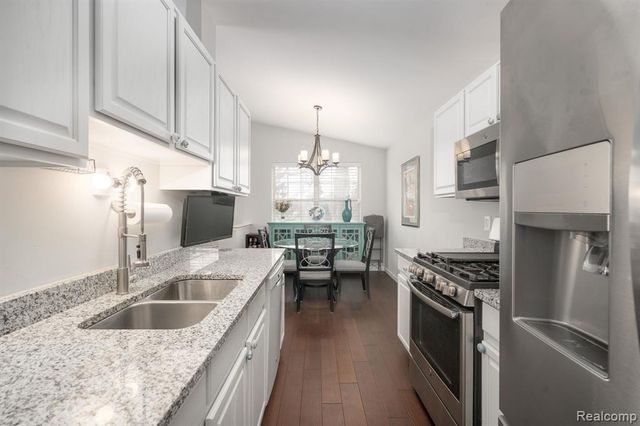 3019 Forest Creek Court, Ann Arbor, MI 48108