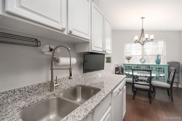 3019 Forest Creek Court, Ann Arbor, MI 48108