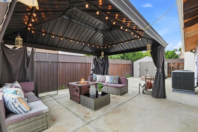 34319 Chester Ct, Fremont, CA 94555