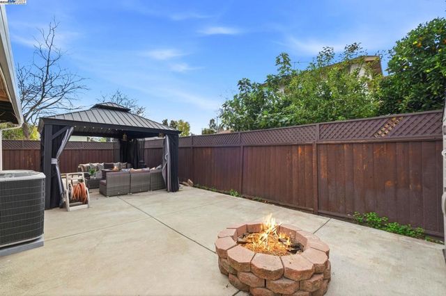 34319 Chester Ct, Fremont, CA 94555