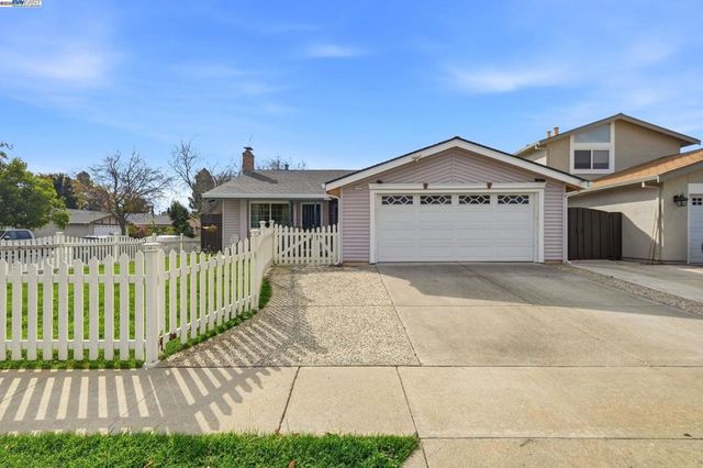34319 Chester Ct, Fremont, CA 94555