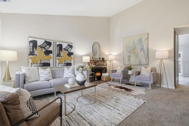 34319 Chester Ct, Fremont, CA 94555