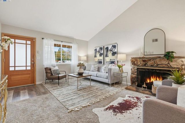 34319 Chester Ct, Fremont, CA 94555