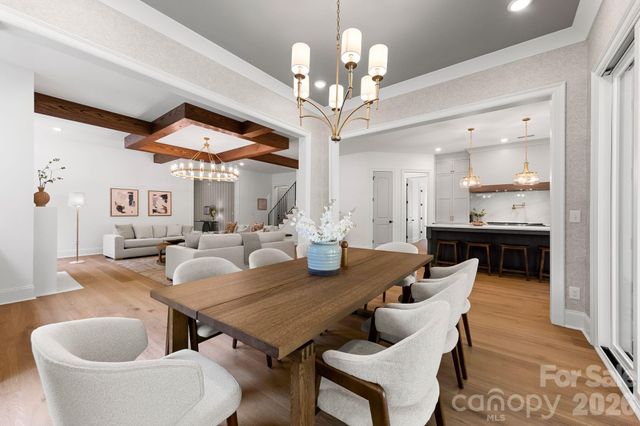 815 Manhasset Road, Charlotte, NC 28209