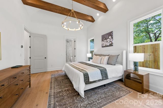 815 Manhasset Road, Charlotte, NC 28209