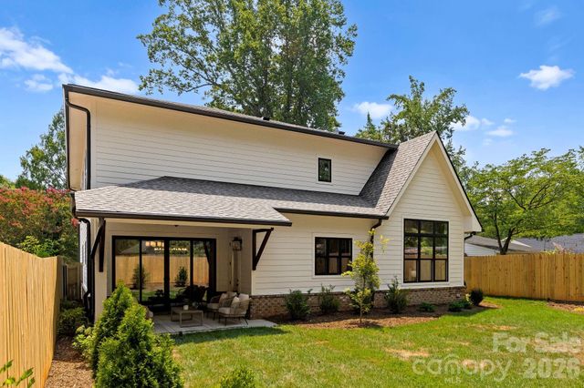 815 Manhasset Road, Charlotte, NC 28209