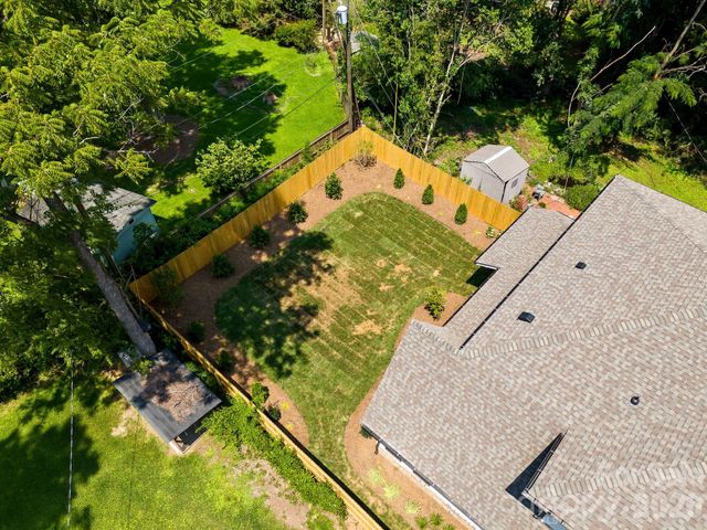 815 Manhasset Road, Charlotte, NC 28209
