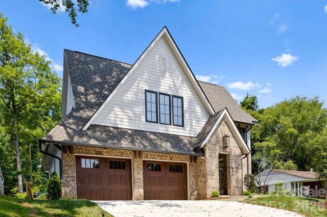 815 Manhasset Road, Charlotte, NC 28209