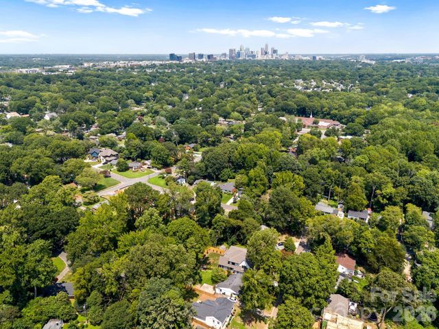 815 Manhasset Road, Charlotte, NC 28209