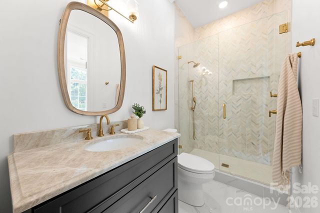 815 Manhasset Road, Charlotte, NC 28209