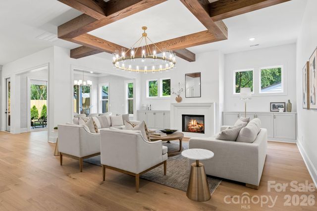 815 Manhasset Road, Charlotte, NC 28209