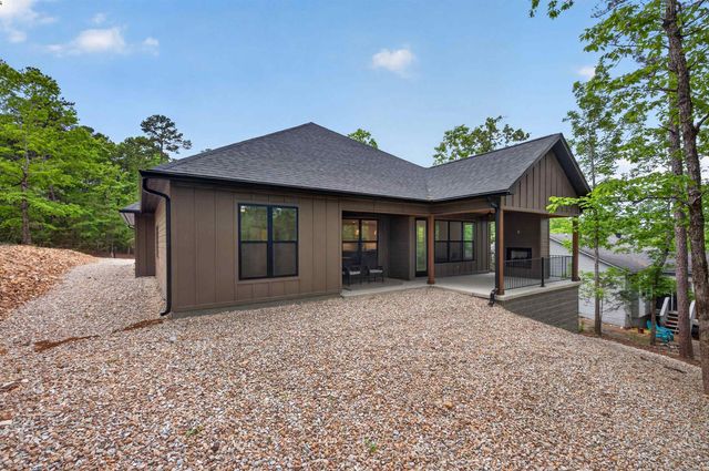 36 Baltanas Way, Hot Springs Village, AR 71909
