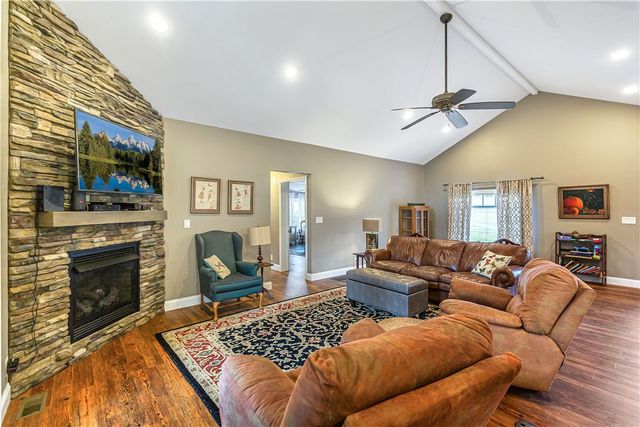 119 Crosby Drive, Fair Play, SC 29643