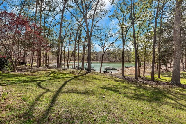 119 Crosby Drive, Fair Play, SC 29643