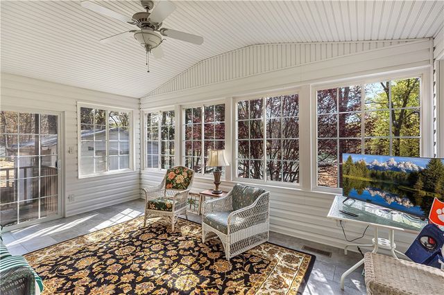 119 Crosby Drive, Fair Play, SC 29643