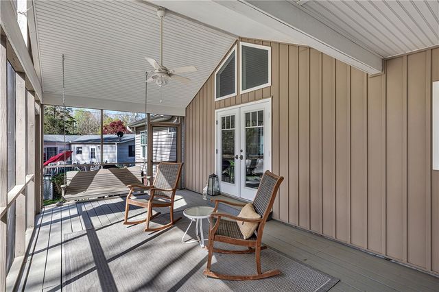 119 Crosby Drive, Fair Play, SC 29643