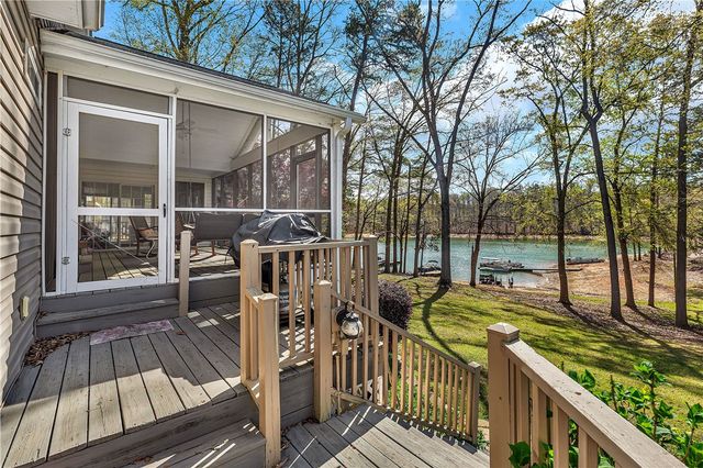 119 Crosby Drive, Fair Play, SC 29643