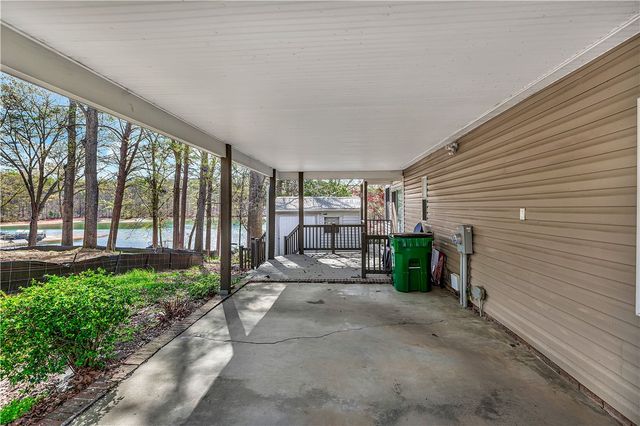 119 Crosby Drive, Fair Play, SC 29643