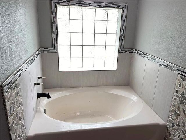 2202 Jewel Circle, Edinburg, TX 78539