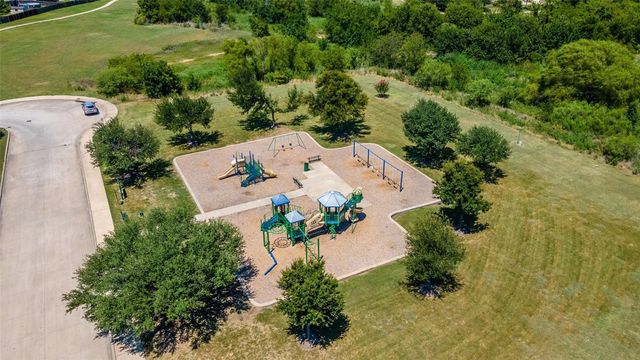 9305 Goldenview Drive, Fort Worth, TX 76244