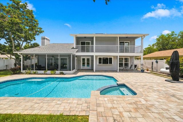 13101 BURNES LAKE DRIVE, Tampa, FL 33612