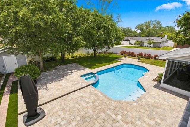 13101 BURNES LAKE DRIVE, Tampa, FL 33612