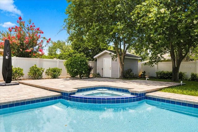 13101 BURNES LAKE DRIVE, Tampa, FL 33612