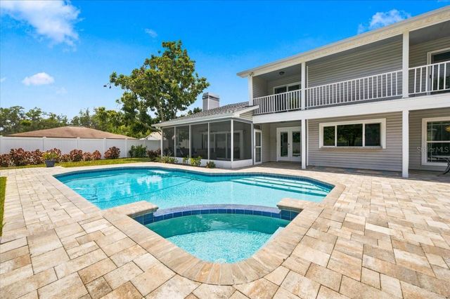 13101 BURNES LAKE DRIVE, Tampa, FL 33612