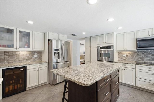 13101 BURNES LAKE DRIVE, Tampa, FL 33612