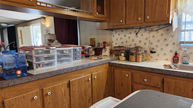 107 Loren Ryan Drive, Aurora, TX 76078