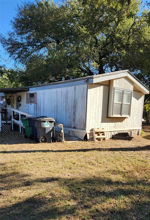 107 Loren Ryan Drive, Aurora, TX 76078