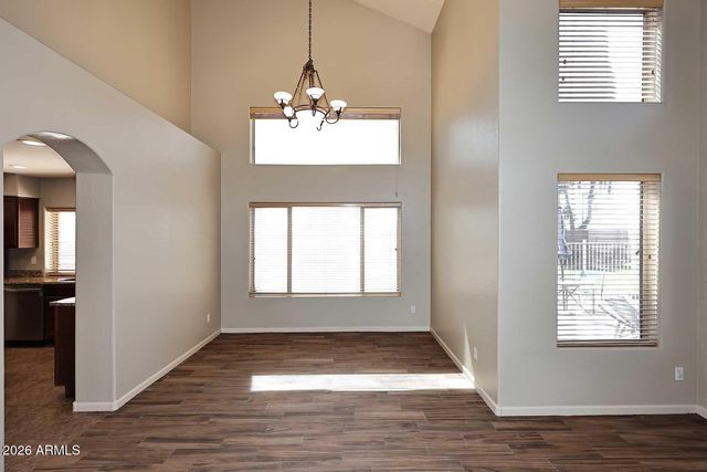 5001 E LIBBY Street, Scottsdale, AZ 85254