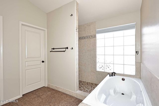 5001 E LIBBY Street, Scottsdale, AZ 85254