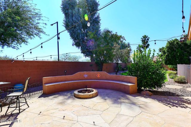 5001 E LIBBY Street, Scottsdale, AZ 85254