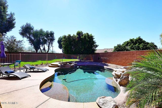 5001 E LIBBY Street, Scottsdale, AZ 85254