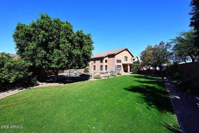 5001 E LIBBY Street, Scottsdale, AZ 85254