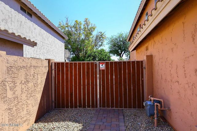 5001 E LIBBY Street, Scottsdale, AZ 85254