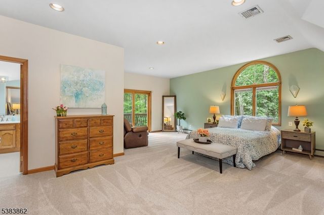 103 Burnt Meadow, Ringwood Boro, NJ 07456