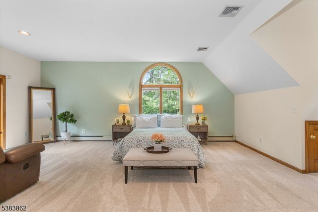 103 Burnt Meadow, Ringwood Boro, NJ 07456