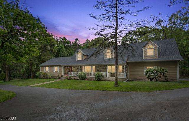 103 Burnt Meadow, Ringwood Boro, NJ 07456