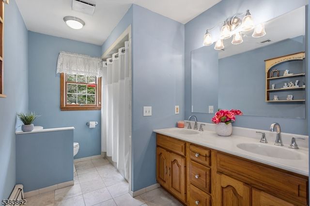 103 Burnt Meadow, Ringwood Boro, NJ 07456