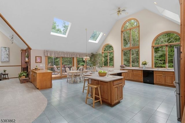 103 Burnt Meadow, Ringwood Boro, NJ 07456