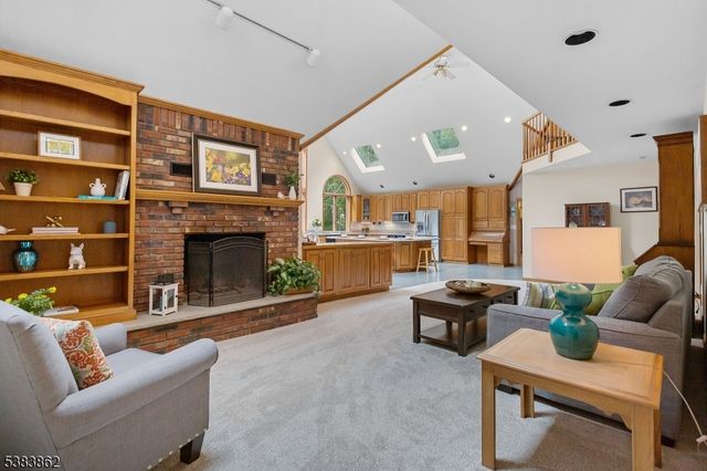 103 Burnt Meadow, Ringwood Boro, NJ 07456