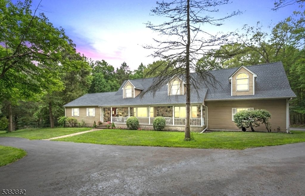 103 Burnt Meadow, Ringwood Boro, NJ 07456