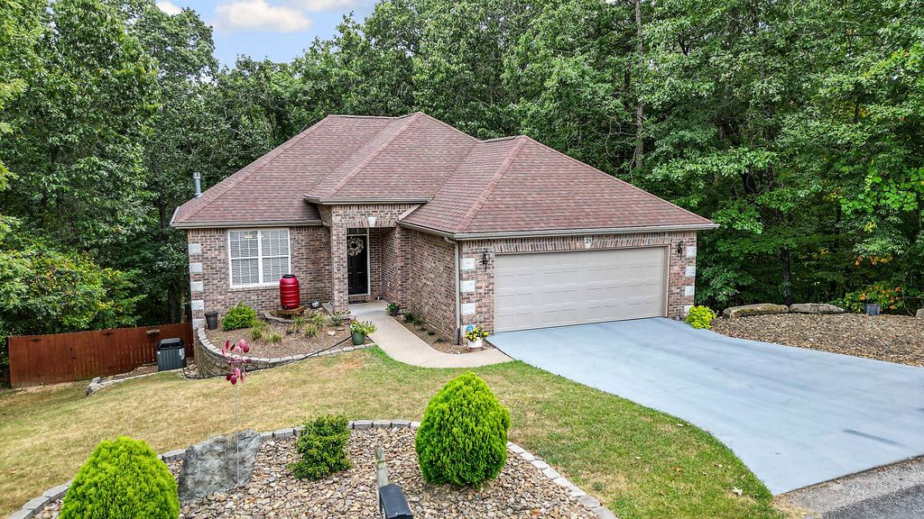 25 Merritt Circle, Bella Vista, AR 72714