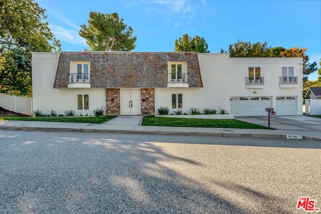 16608 Park Lane Circle, Los Angeles, CA 90049