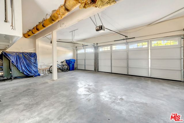 16608 Park Lane Circle, Los Angeles, CA 90049