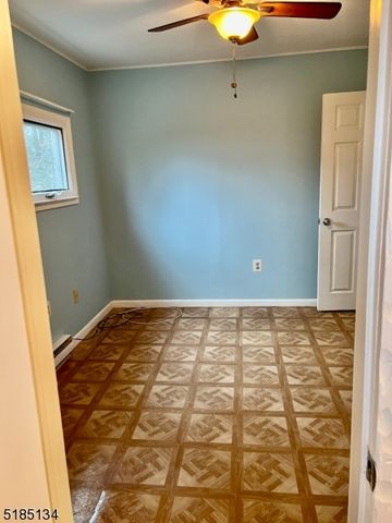 632 Brooklyn Mountain Rd, Hopatcong Boro, NJ 07843