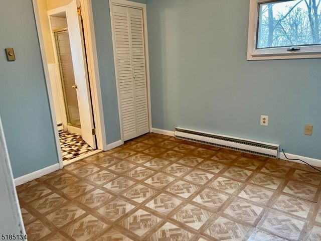 632 Brooklyn Mountain Rd, Hopatcong Boro, NJ 07843