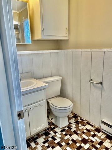 632 Brooklyn Mountain Rd, Hopatcong Boro, NJ 07843